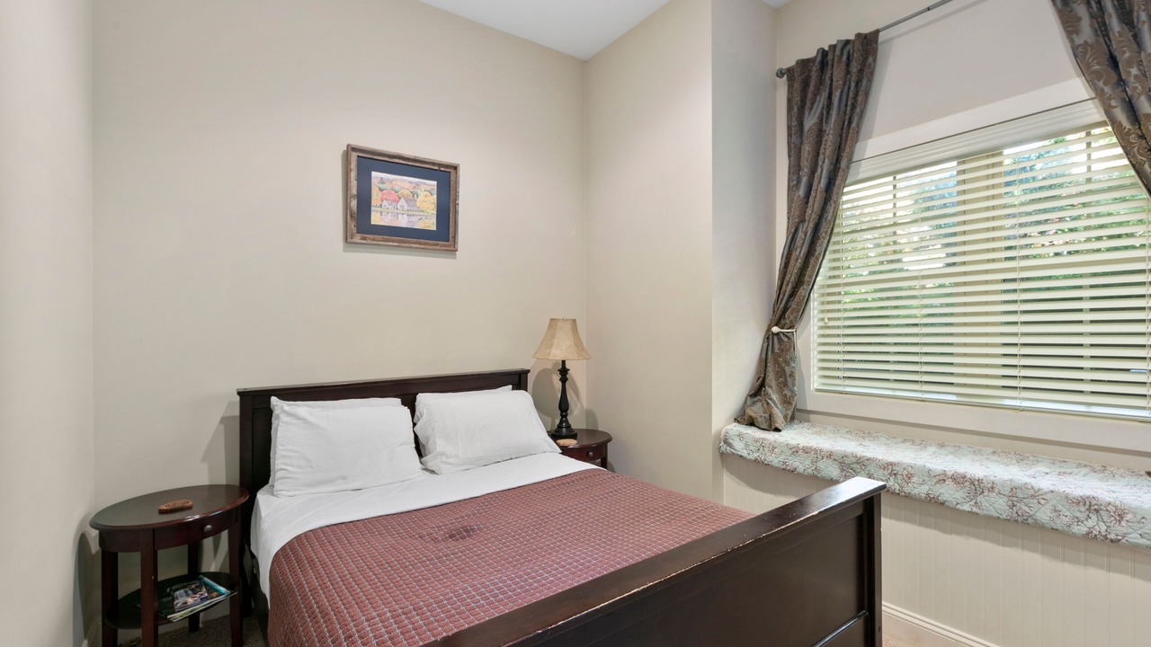Photo of Bedroom in Lake Junaluska