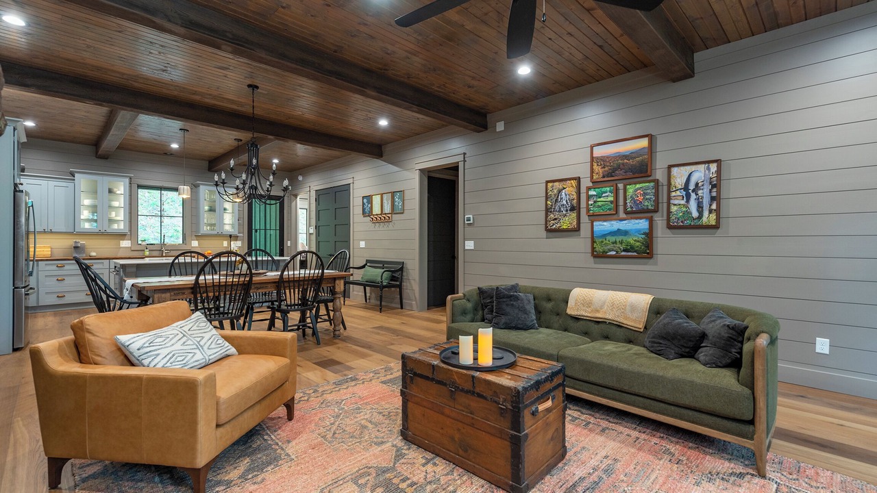 Photo of Livingroom in Burnsville