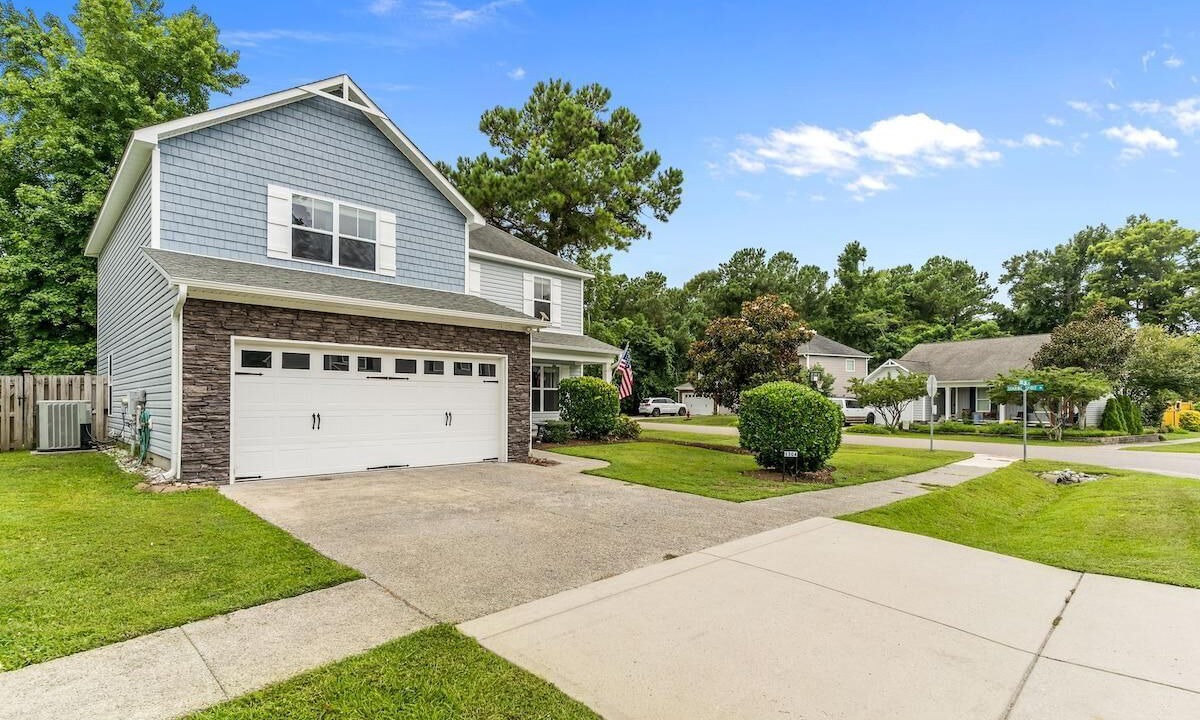Photo of Outdoor in Myrtle Grove