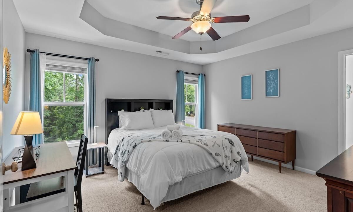 Photo of Bedroom in Myrtle Grove