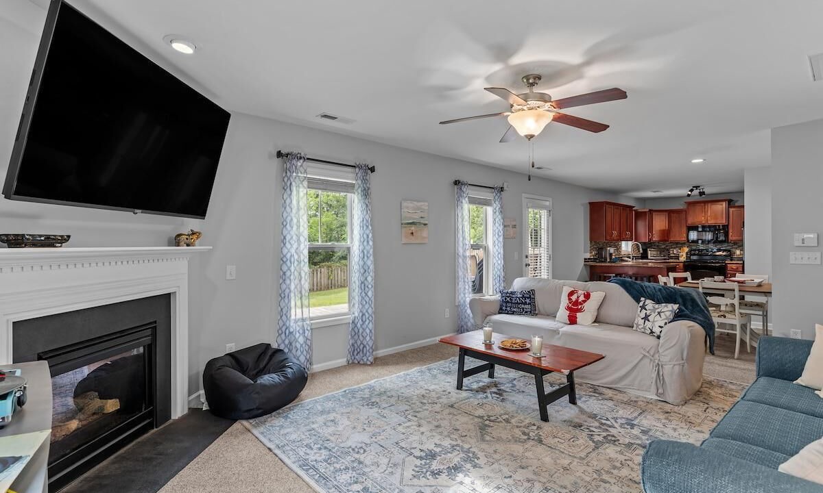 Photo of Livingroom in Myrtle Grove