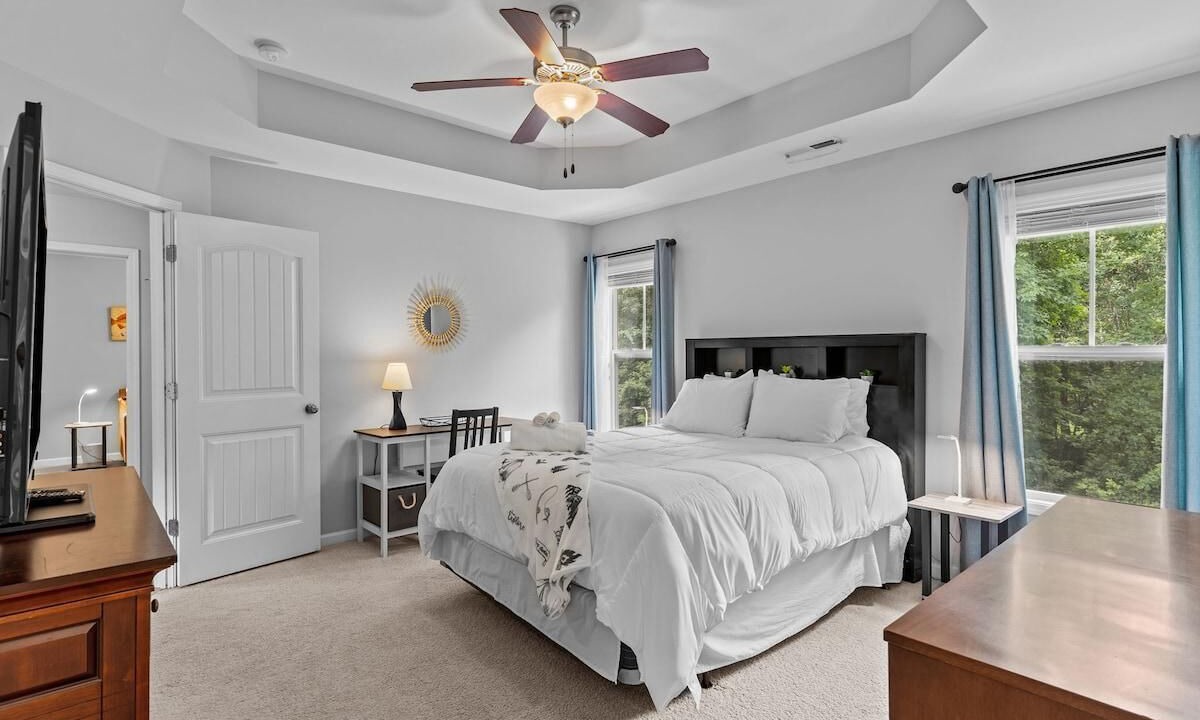 Photo of Bedroom in Myrtle Grove
