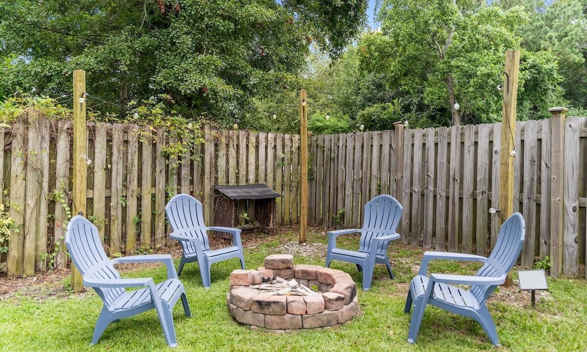 Photo of Outdoor in Myrtle Grove