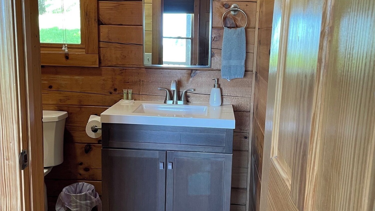 Photo of Bathroom in Purlear