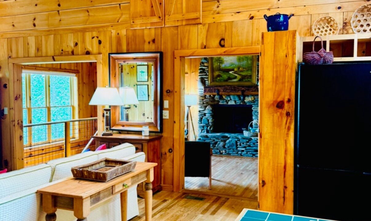 Photo of Livingroom in Brevard