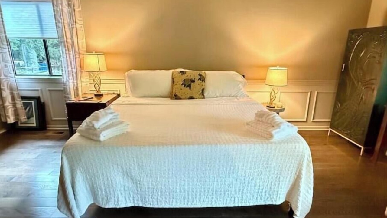 Photo of Bedroom in Laurel Park