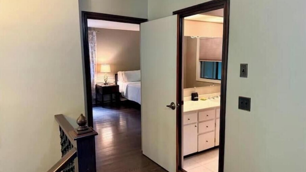Photo of Bedroom in Laurel Park