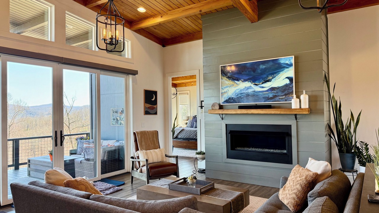 Photo of Livingroom in Bear Lake Reserve
