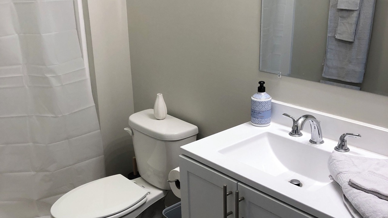 Photo of Bathroom in Long View