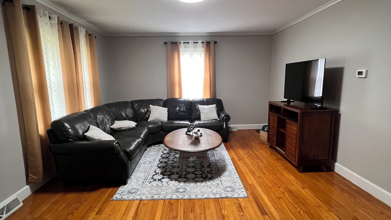 Photo of Livingroom in Winston - Salem
