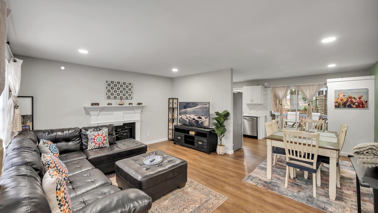 Photo of Livingroom in Bynum