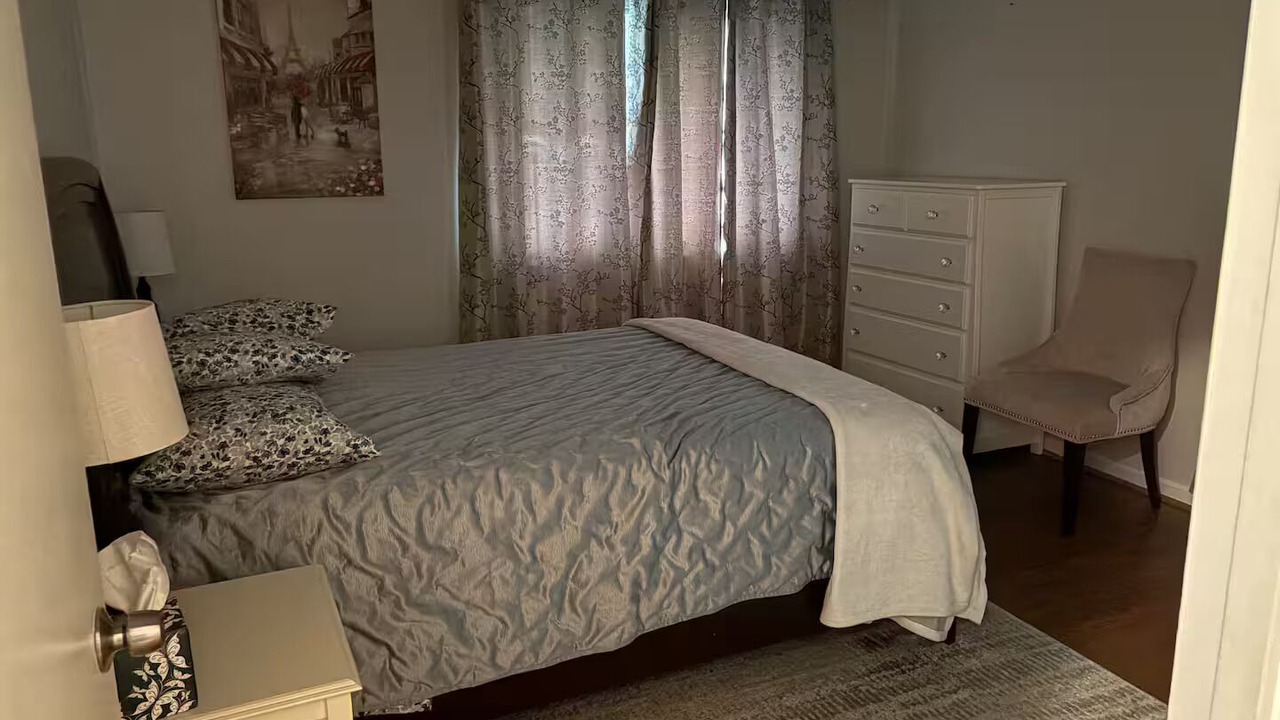 Photo of Bedroom in Apex