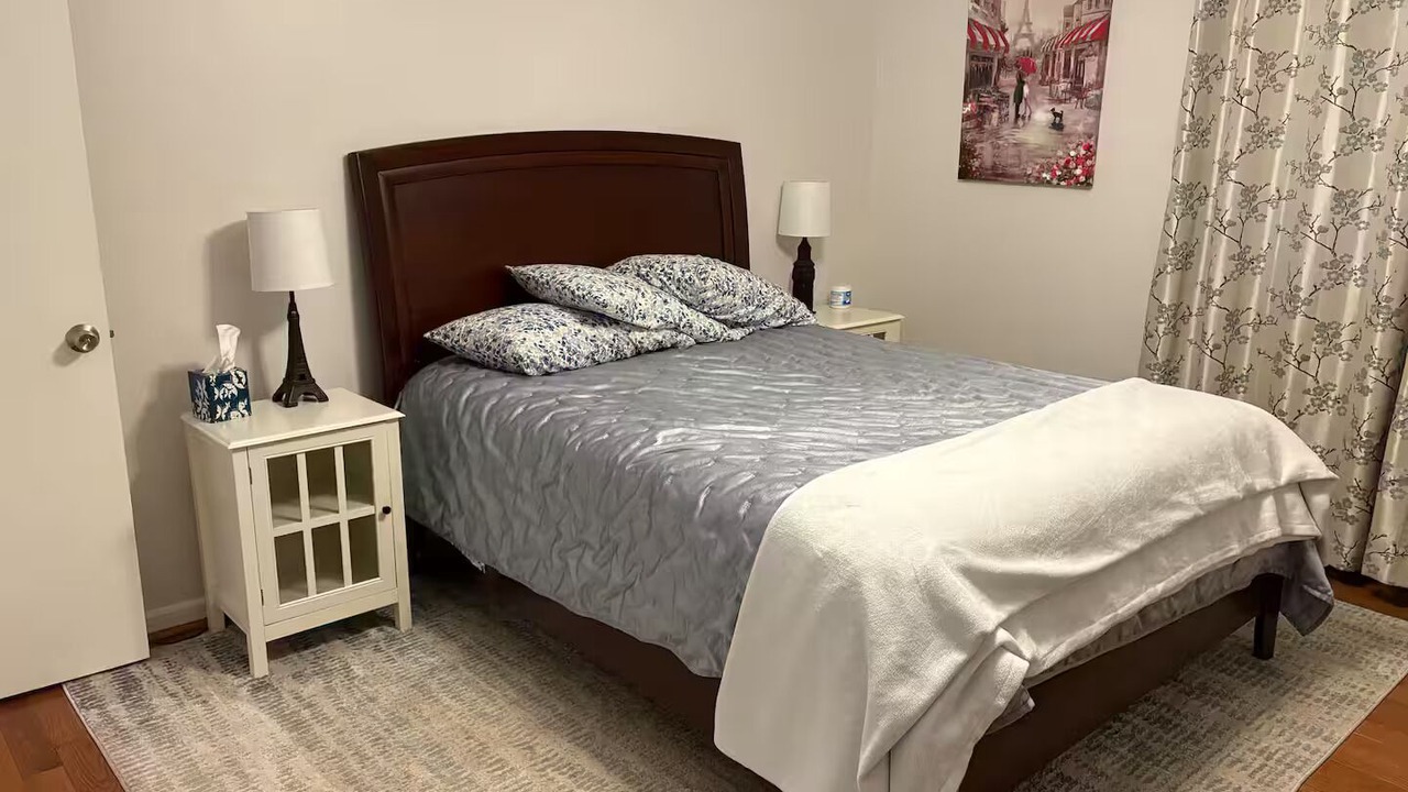 Photo of Bedroom in Apex