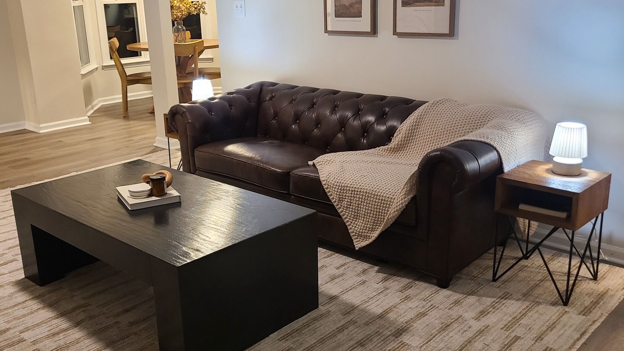 Photo of Livingroom in Piper Glen Estates