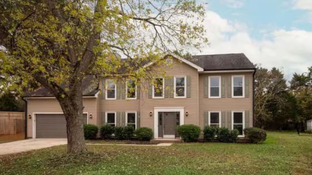 Photo of Outdoor in Piper Glen Estates