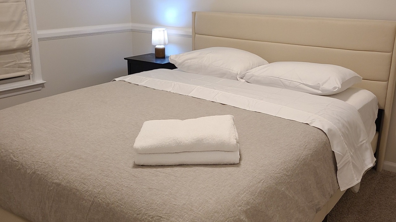 Photo of Bedroom in Piper Glen Estates