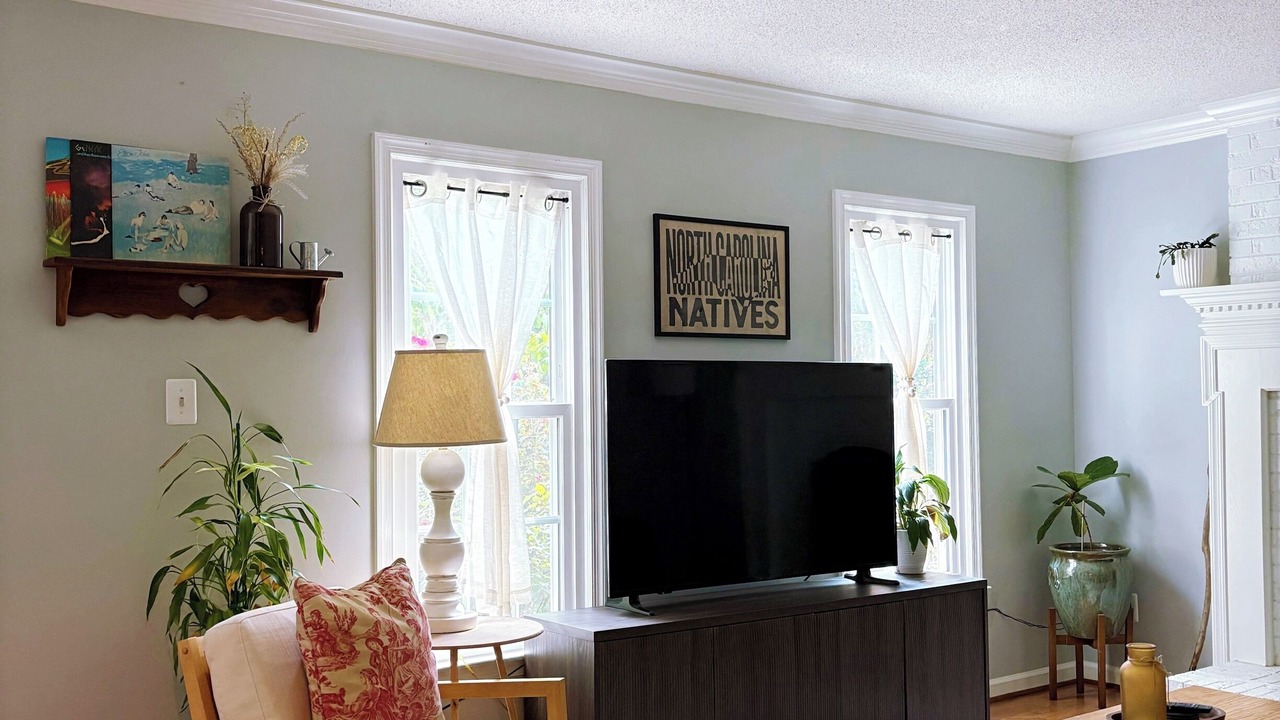 Photo of Livingroom in Greensboro