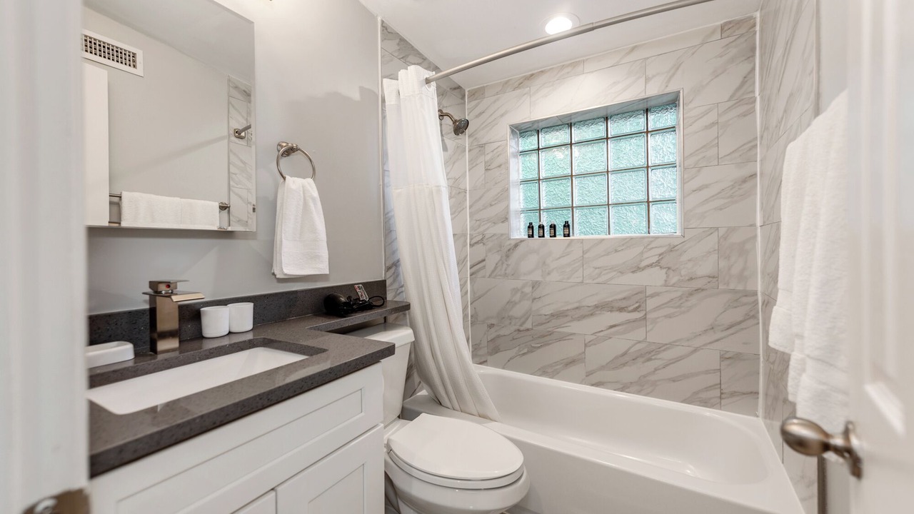 Photo of Bathroom in Villa Heights