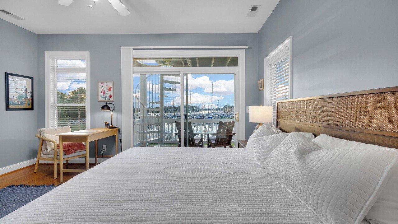 Photo of Bedroom in Fairfield Harbour