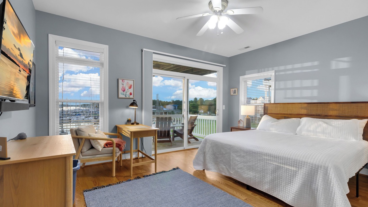 Photo of Bedroom in Fairfield Harbour