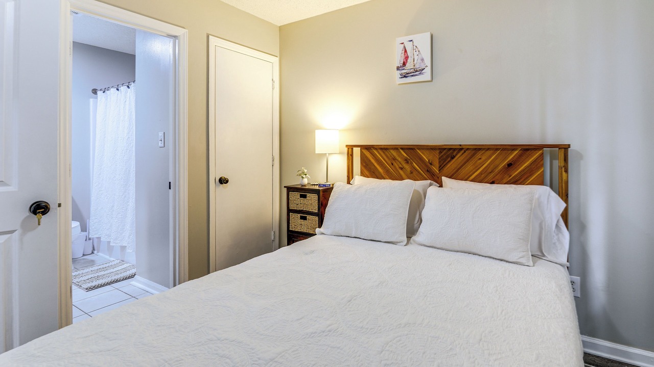 Photo of Bedroom in Piney Green