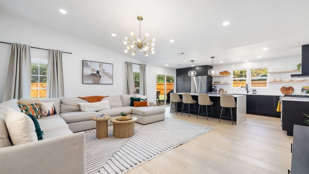 Photo of Livingroom in Charlotte