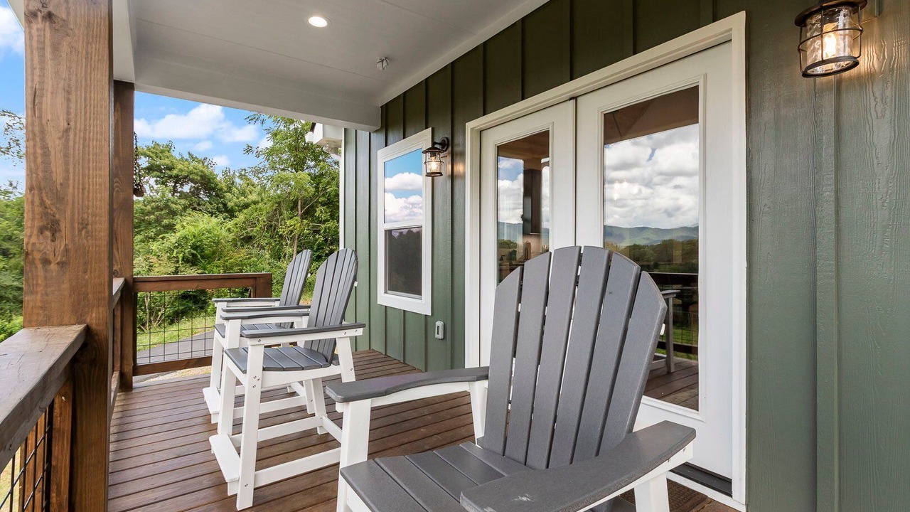 Photo of Patio Balcony in Hayesville
