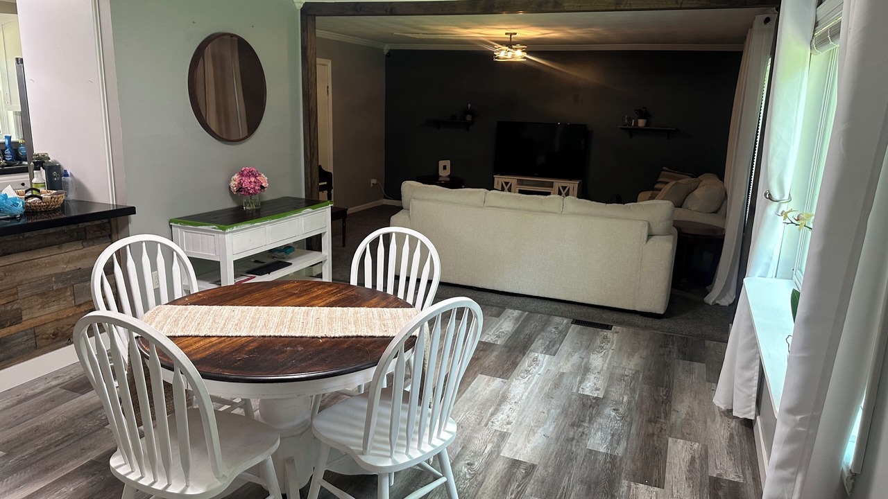 Photo of Livingroom in Mount Holly