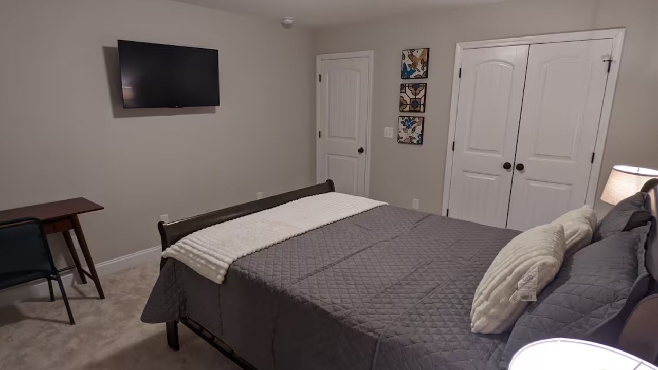 Photo of Bedroom in Belmont