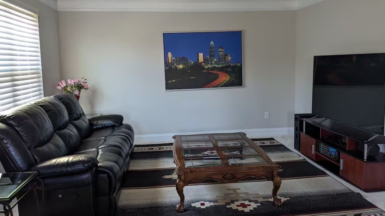 Photo of Livingroom in Belmont