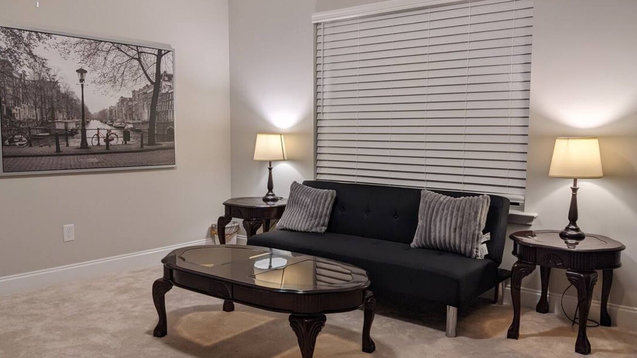 Photo of Livingroom in Belmont