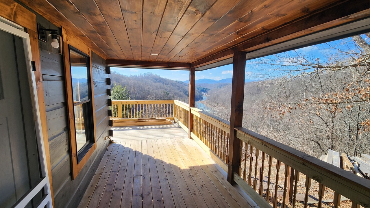 Photo of Patio Balcony in Bakersville
