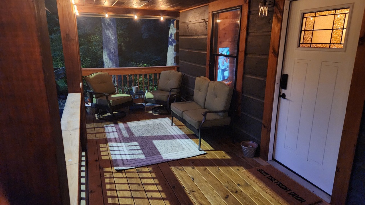 Photo of Patio Balcony in Bakersville
