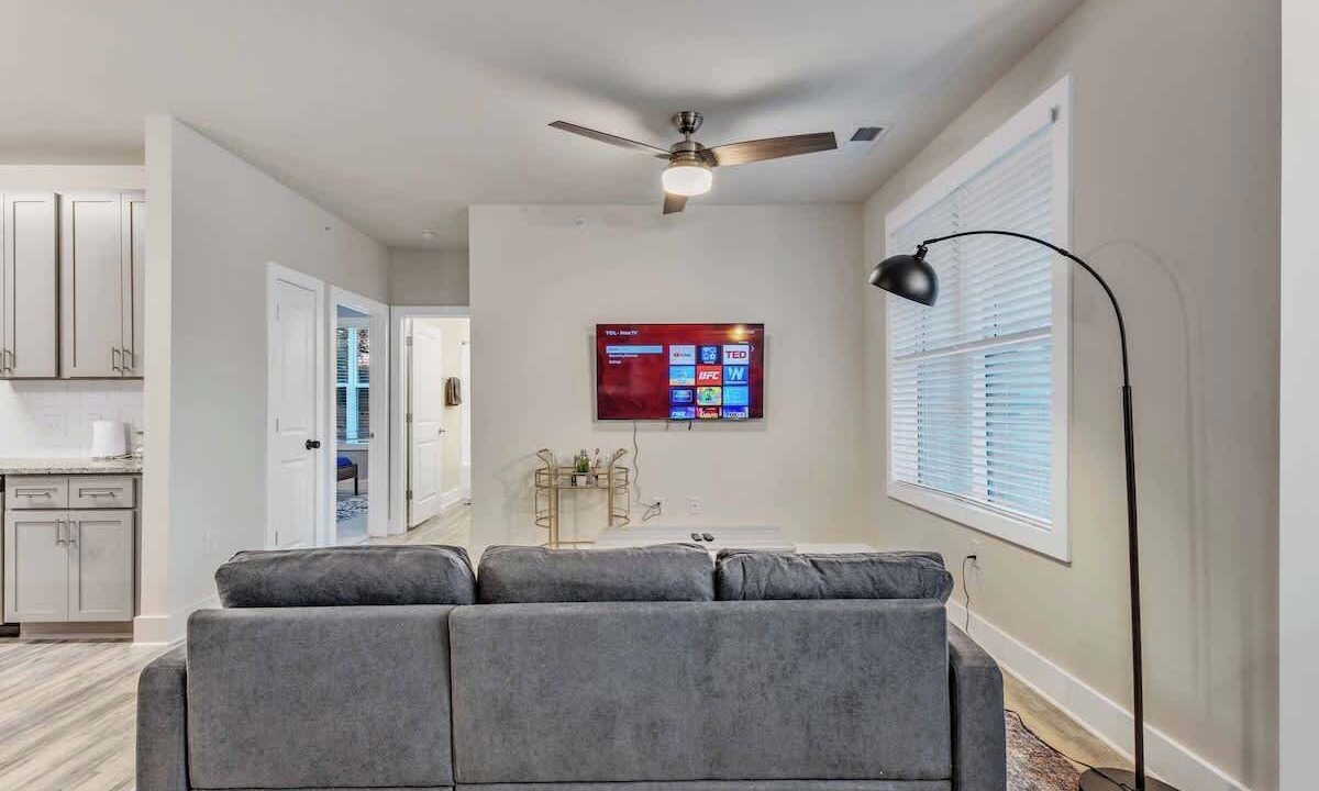 Photo of Livingroom in Hayes