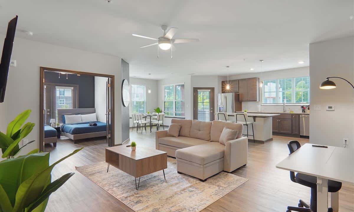 Photo of Livingroom in North Raleigh