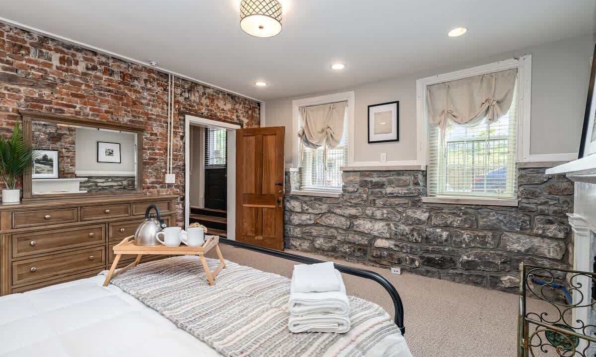 Photo of Bathroom in Rutledge Hill