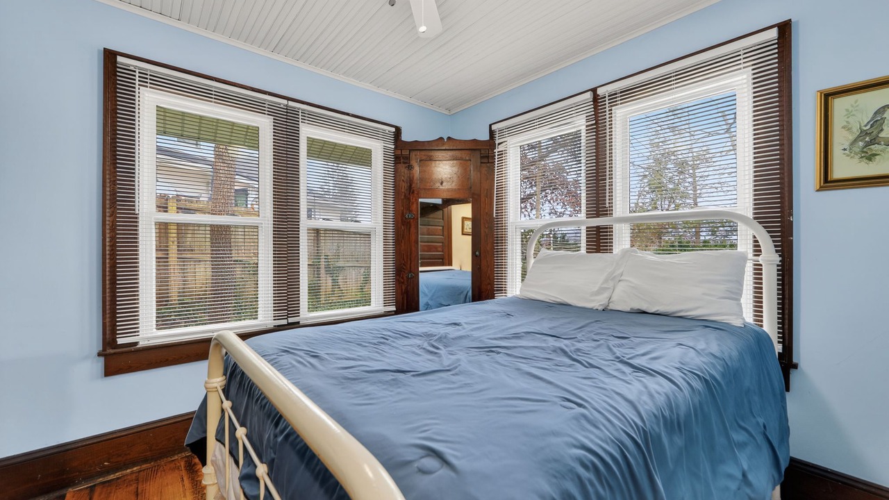 Photo of Bedroom in Lake Junaluska