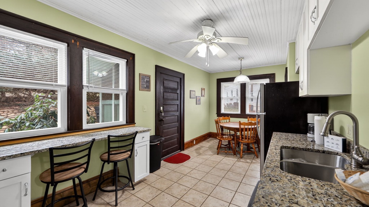 Photo of Kitchen in Lake Junaluska