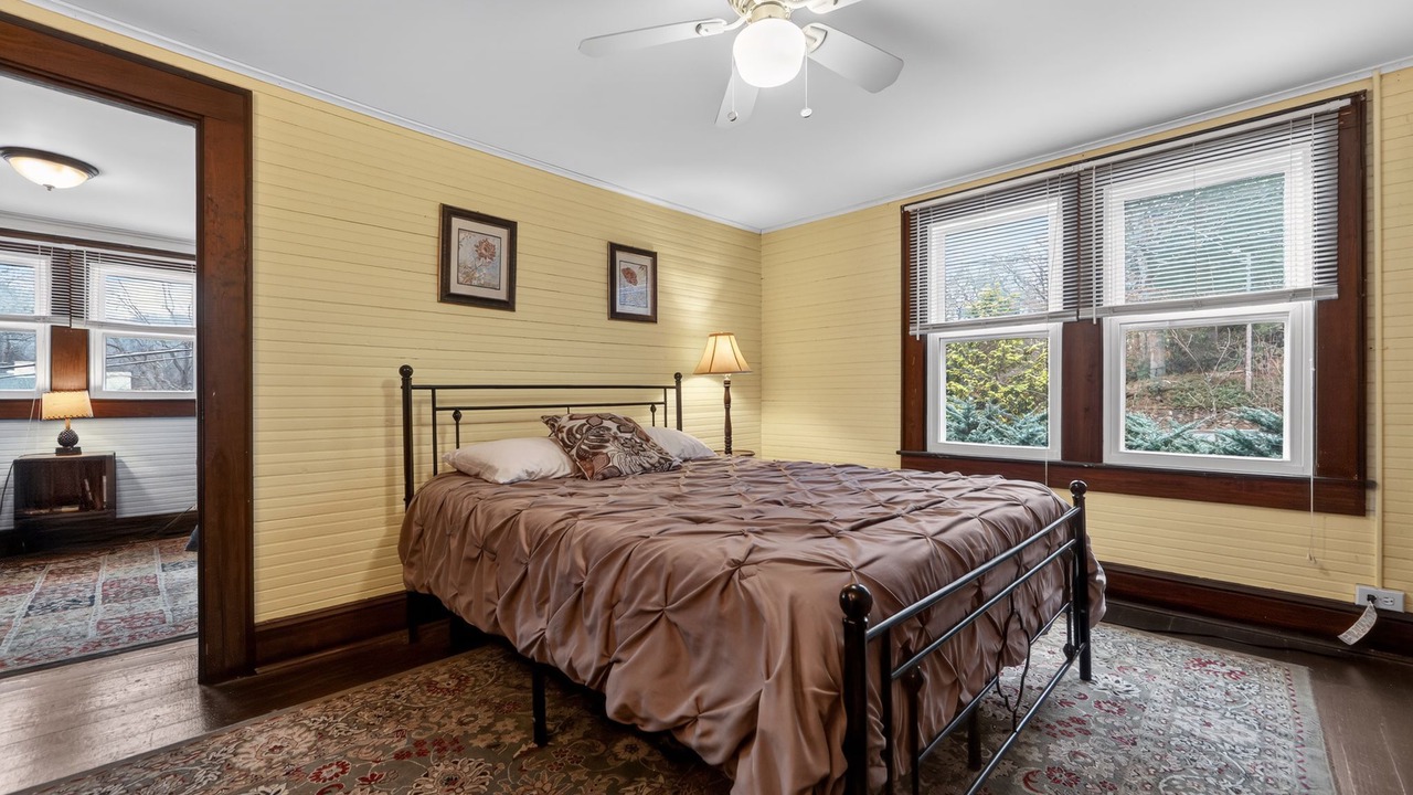 Photo of Bedroom in Lake Junaluska