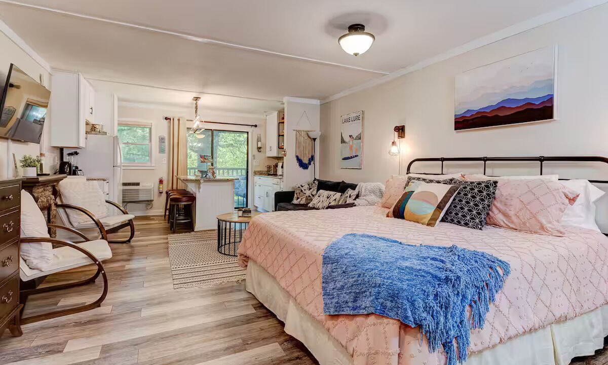 Photo of Bedroom in Lake Lure