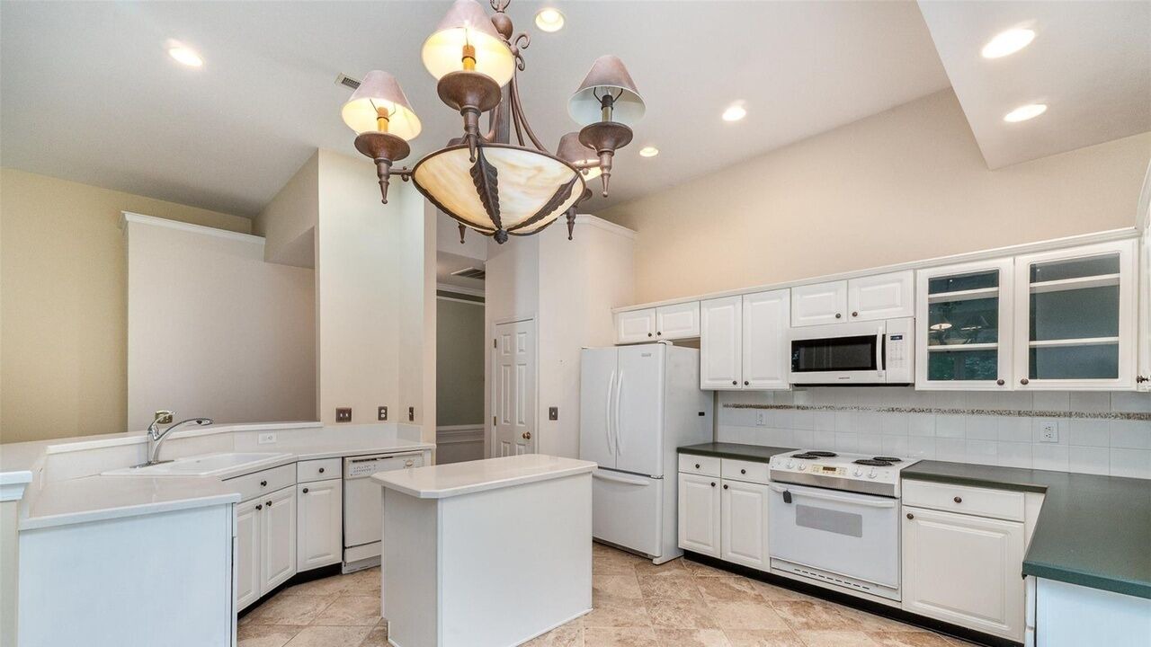 Photo of Kitchen in Provincetowne