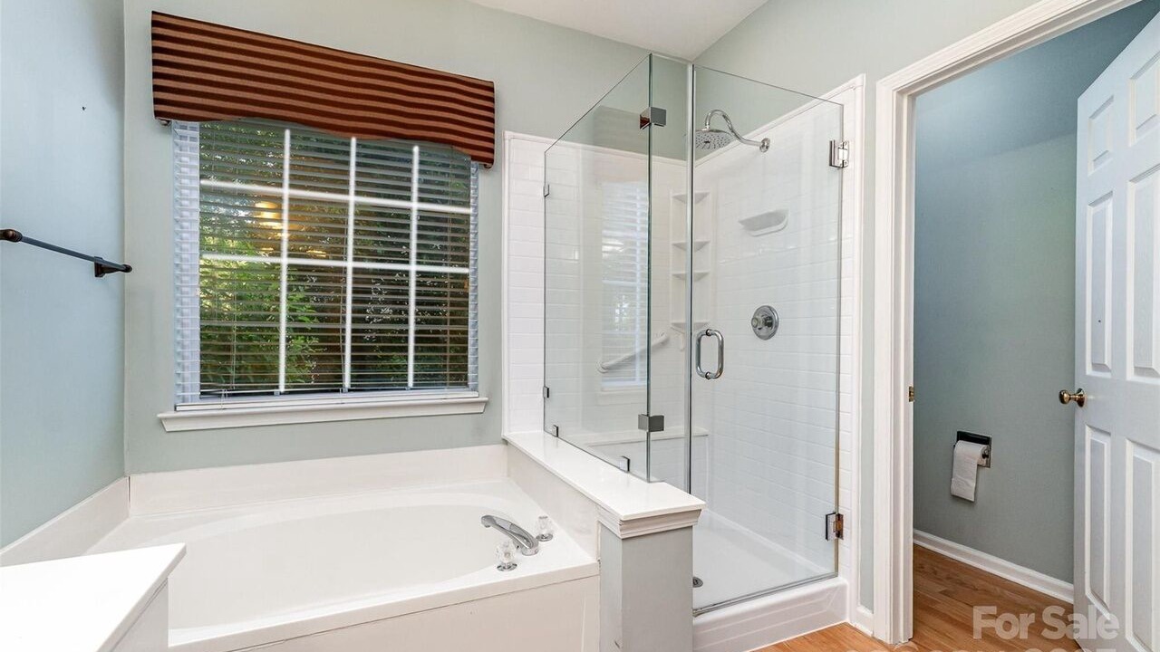 Photo of Bathroom in Provincetowne