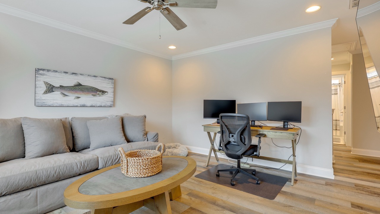 Photo of Livingroom in Silver Lake