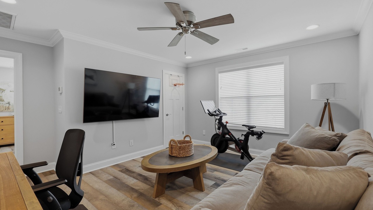 Photo of Livingroom in Silver Lake