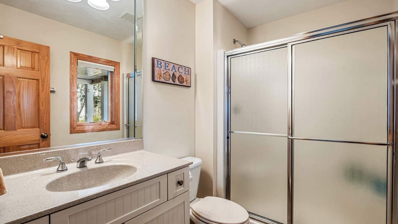 Photo of Bathroom in Kitty Hawk