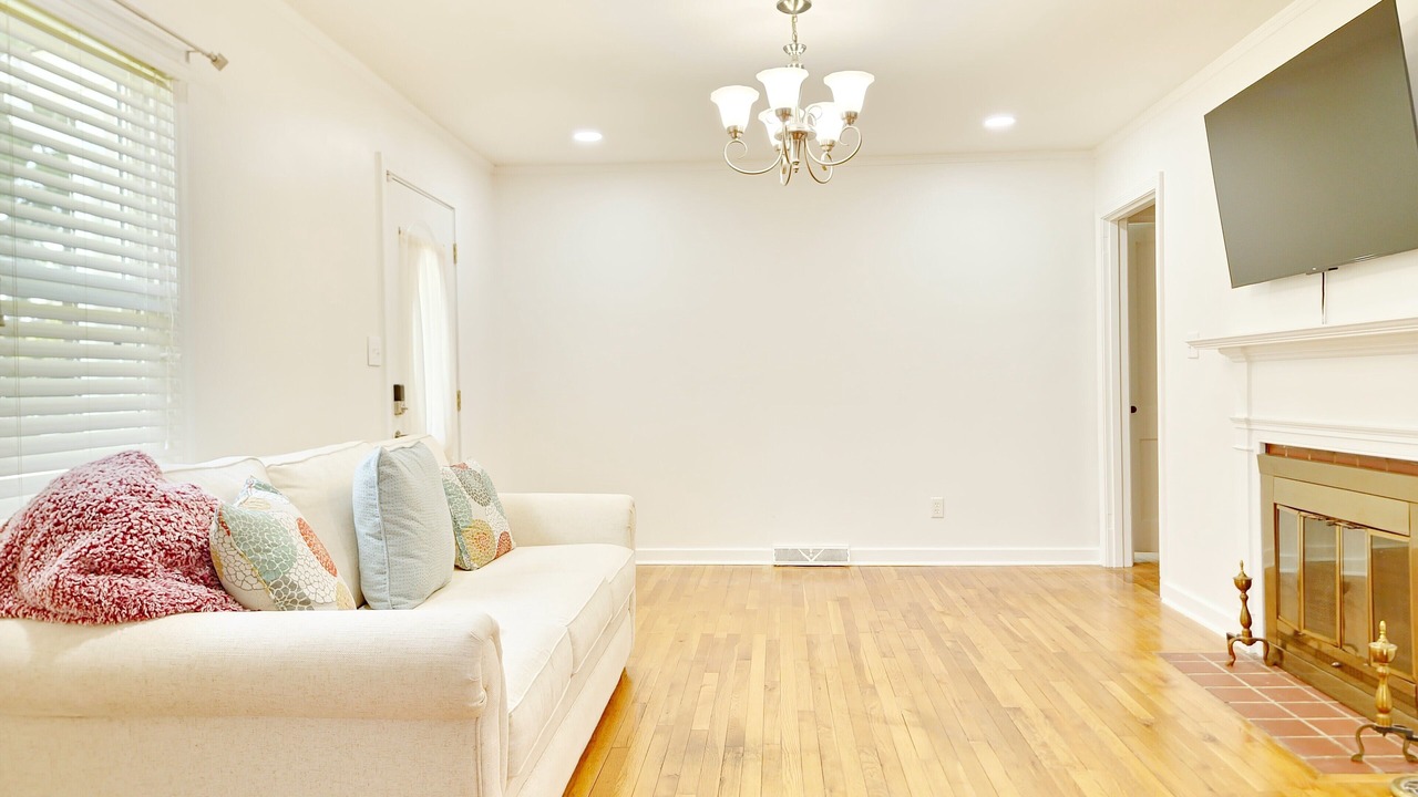 Photo of Livingroom in Edenton