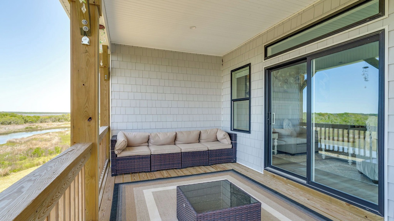 Photo of Patio Balcony in Surf City