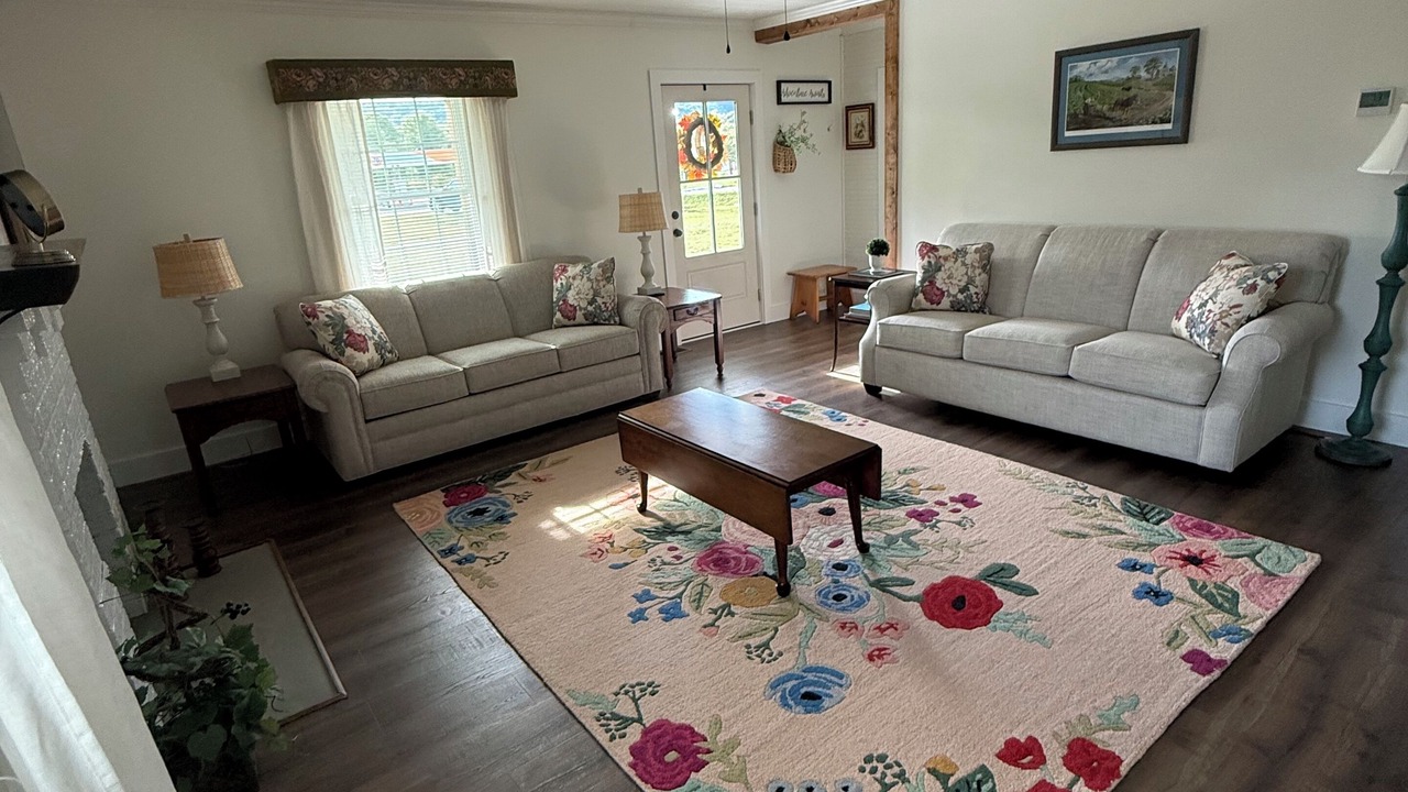 Photo of Livingroom in Arlington
