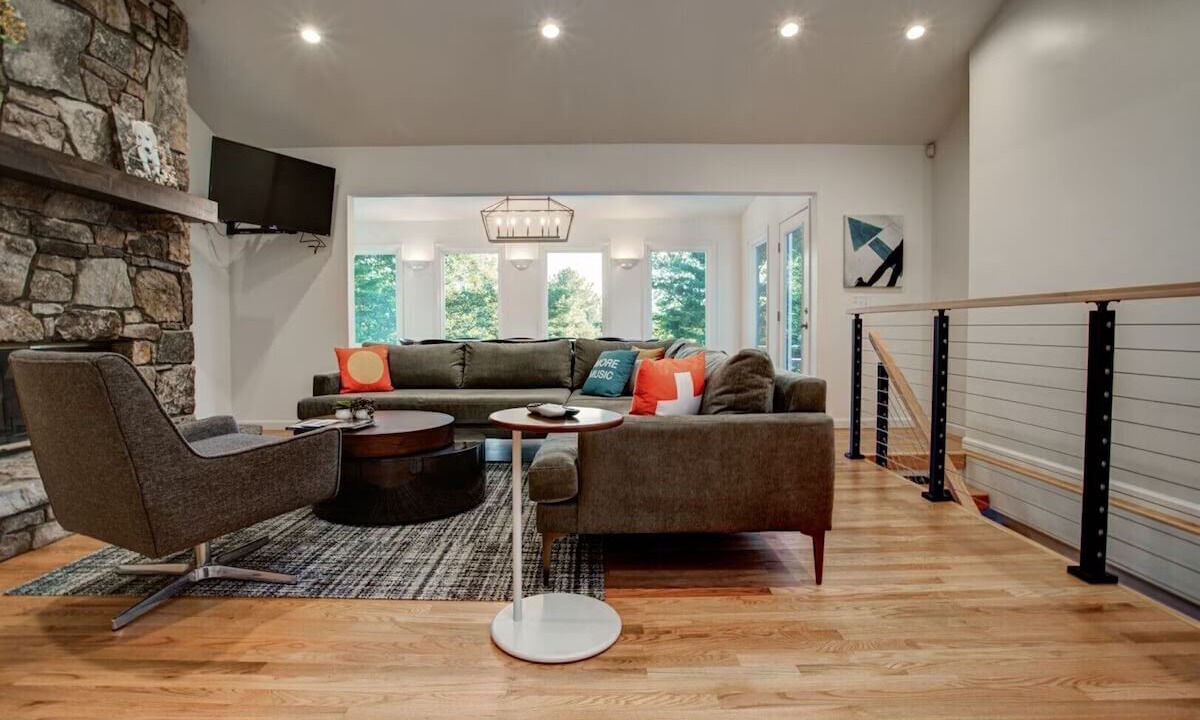 Photo of Livingroom in Hendersonville