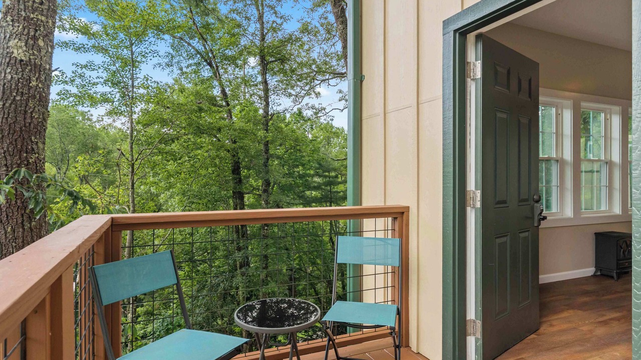 Photo of Outdoor in Highlands Hills